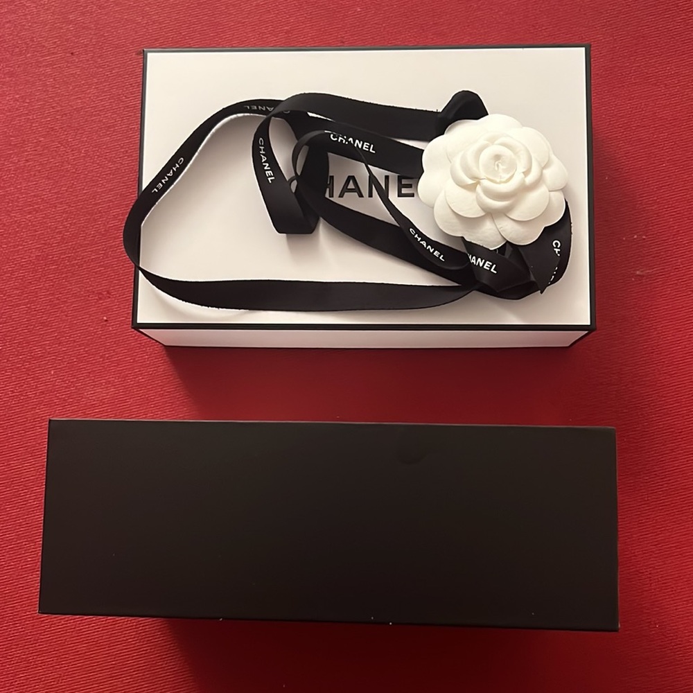 Authentic Chanel Box With Bow - image 3
